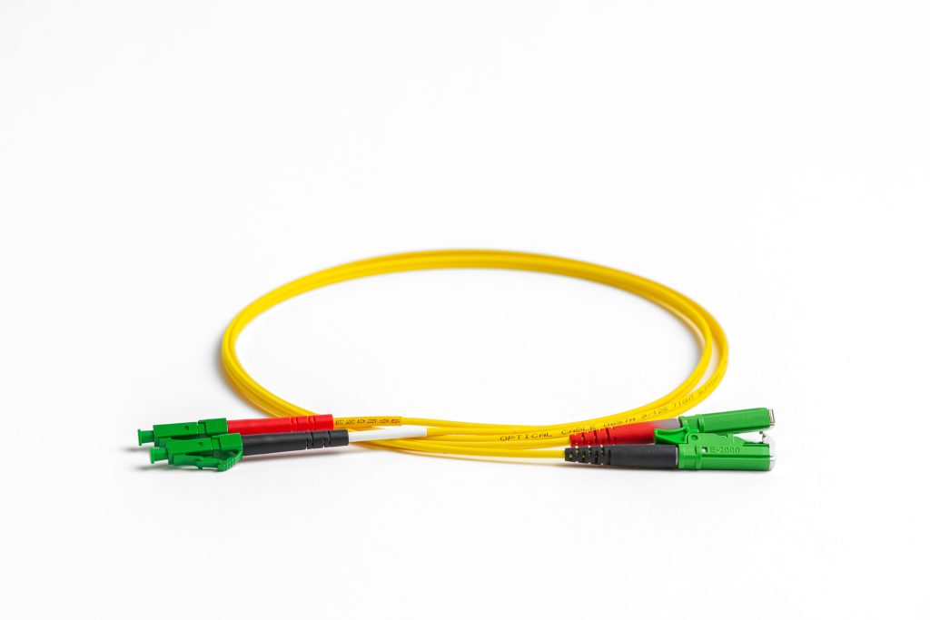Glasvezel patchkabel SM LC/APC-E2000/APC