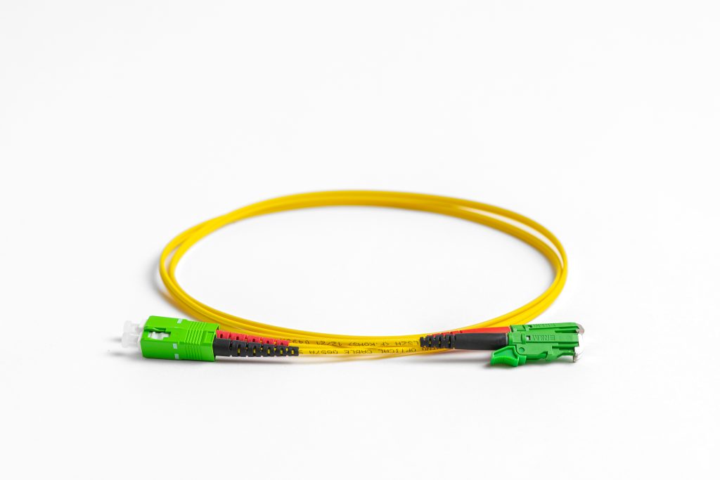 Glasvezel patchkabel SM SC/APC-E2000/APC