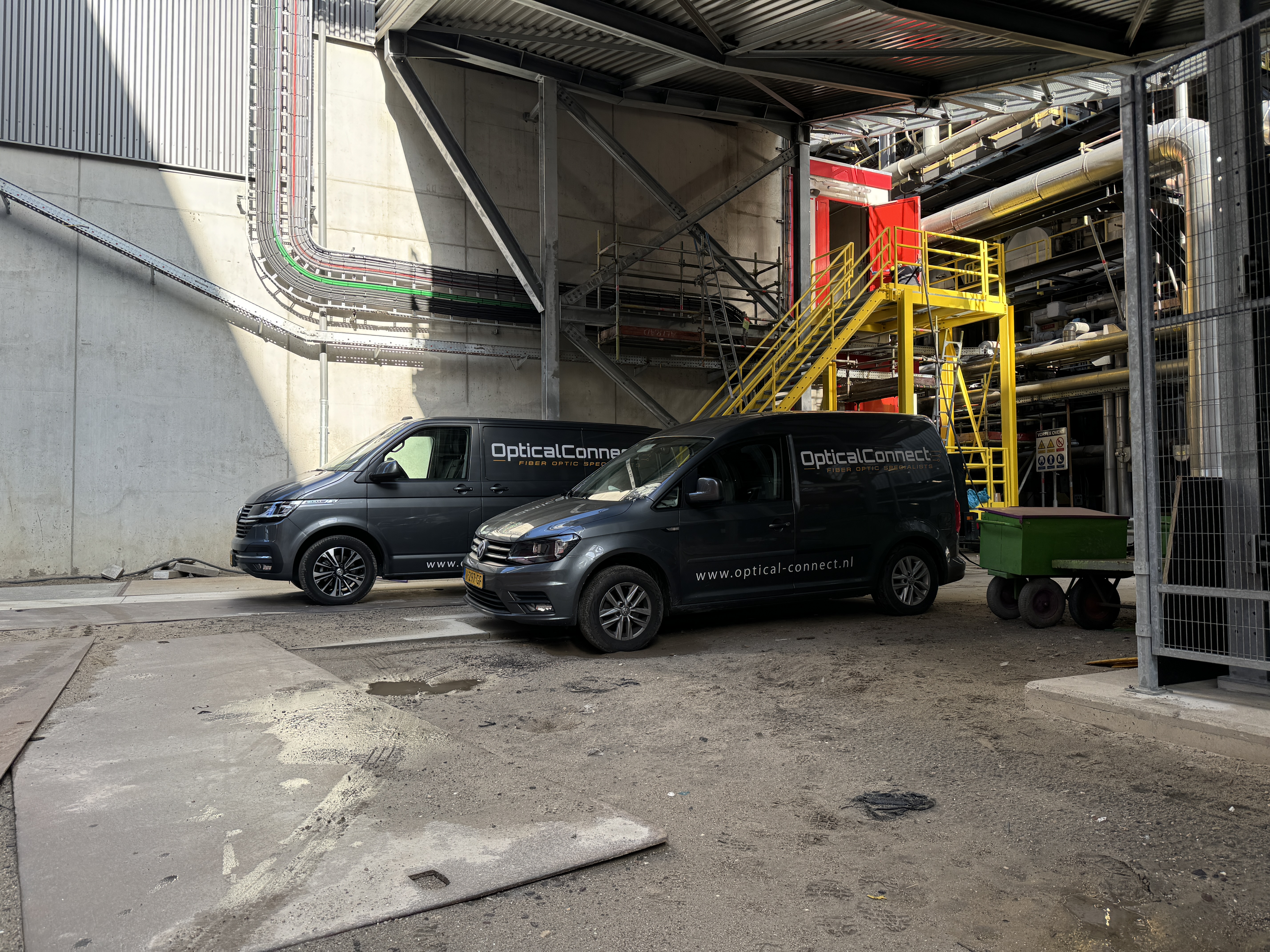 Glasvezel bij AVR Rozenburg voor herstelproject Phoenix